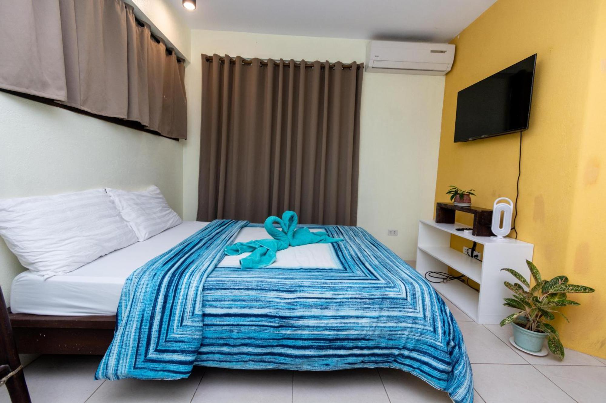 Babosam Apartments Boracay Island Bagian luar foto