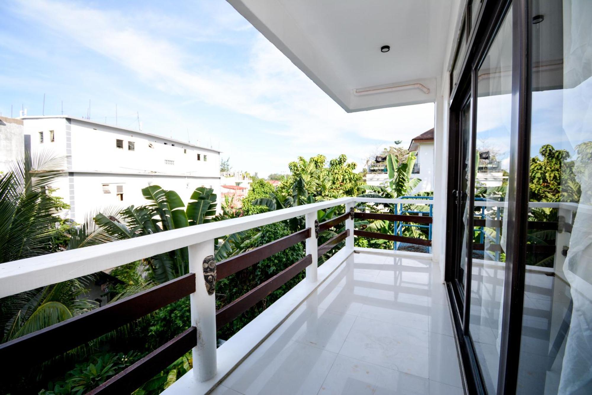 Babosam Apartments Boracay Island Bagian luar foto